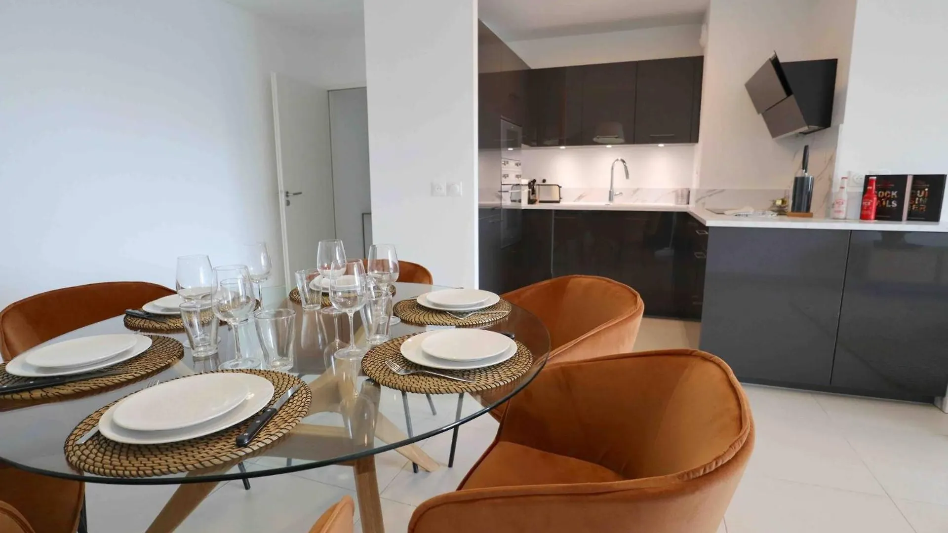 Sun Paradise Seaview&Terrace Parking&Pool Beausoleil 0*,  Francia