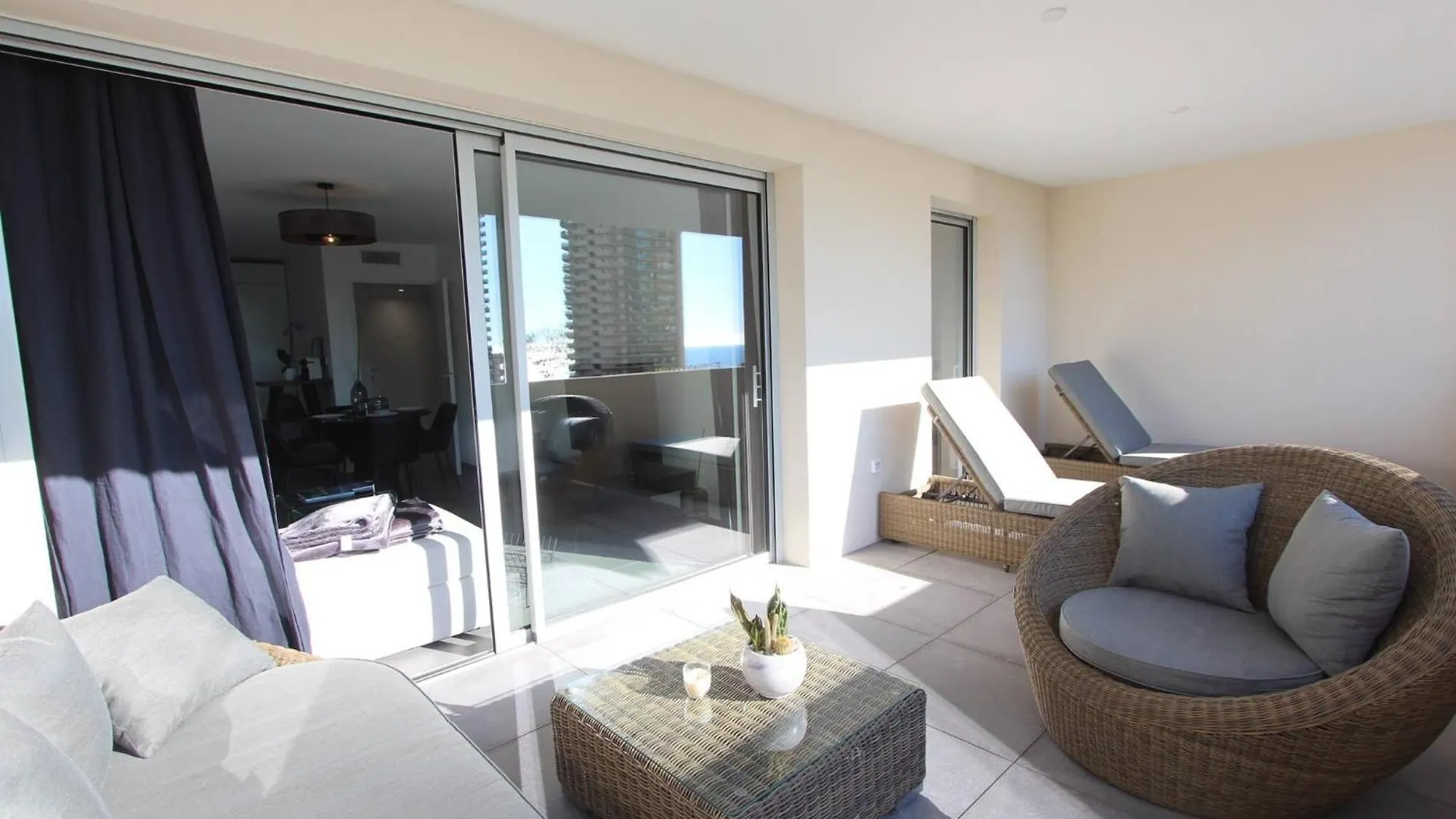 Sun Paradise Seaview&Terrace Parking&Pool Beausoleil Lägenhet